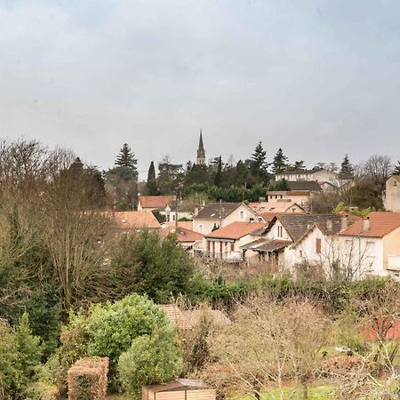 Le Ambroise - T3 Spacieux Et Calme Avec Parking Gratuit Bergerac Bagian luar foto
